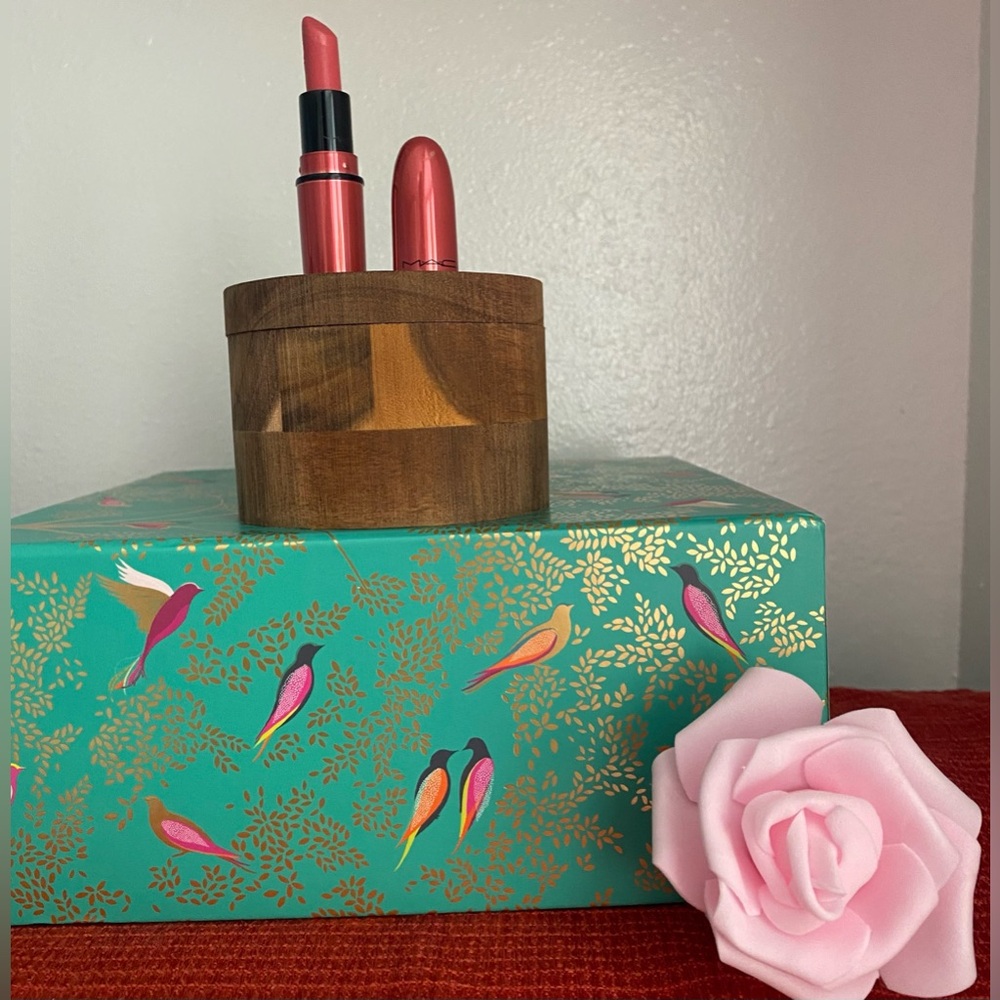 MAC-LANCÔME-REALHER COSMETICS - Picture 8 of 12